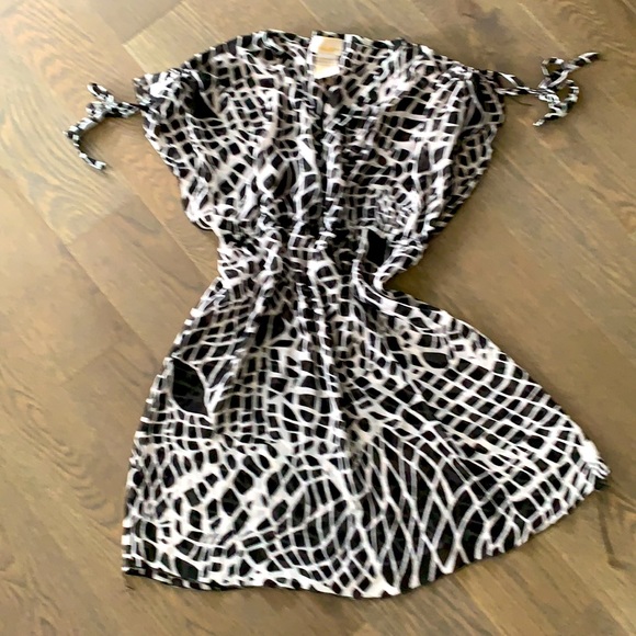 Swimwear cover up, sheer - Picture 5 of 8